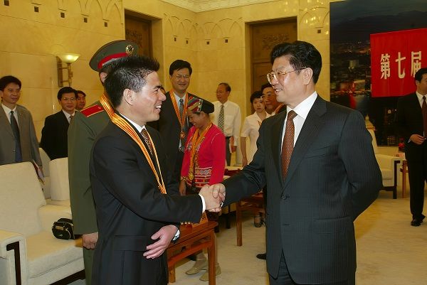 第十七屆中央政治局委員，中華全國總工會原主席王兆國接見蔣錫培